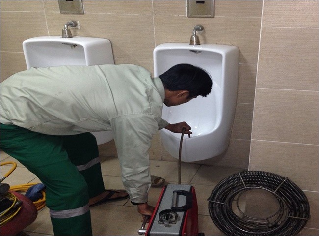 Kinh nghiệm chọn lựa c&ocirc;ng ty th&ocirc;ng bồn tiểu nam Phường 01 Quận 11