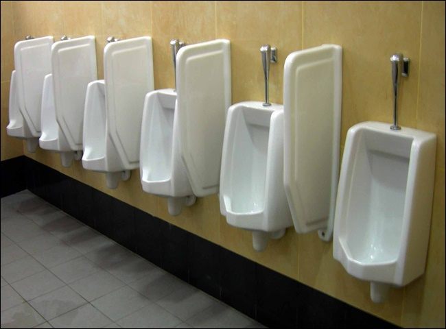 Thông bồn tiểu nam quận 11 nơi công cộng