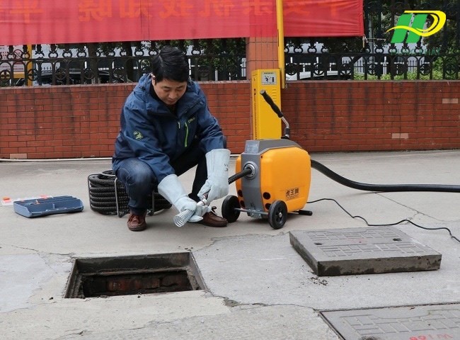 C&aacute;ch th&ocirc;ng hầm r&uacute;t nước thải